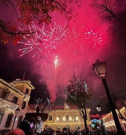 Impresionante espectáculo de luz y sonido para dar la bienvenida a la Navidad